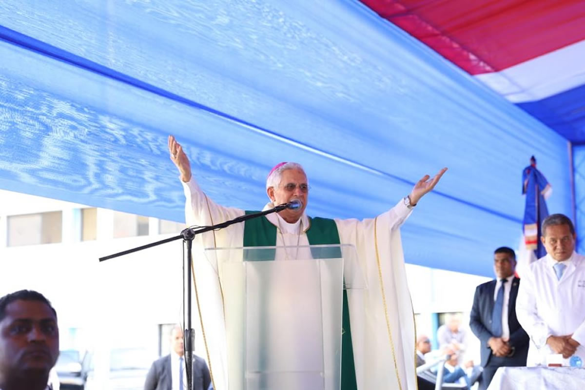 Presidente Danilo Medina entrega estancia infantil